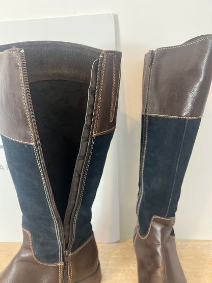 ALPE. Botas doble textura. T 40