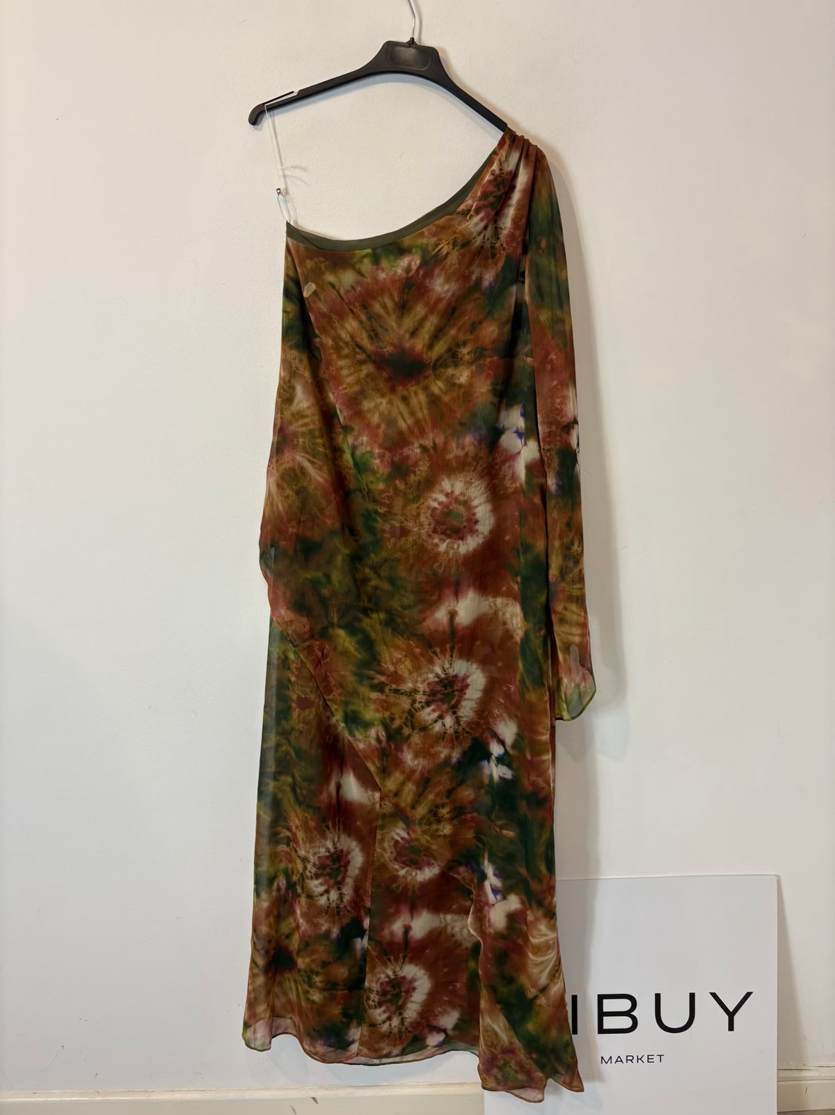 JUANAVELLANEDA X SEEIOU. Vestido asimétrico