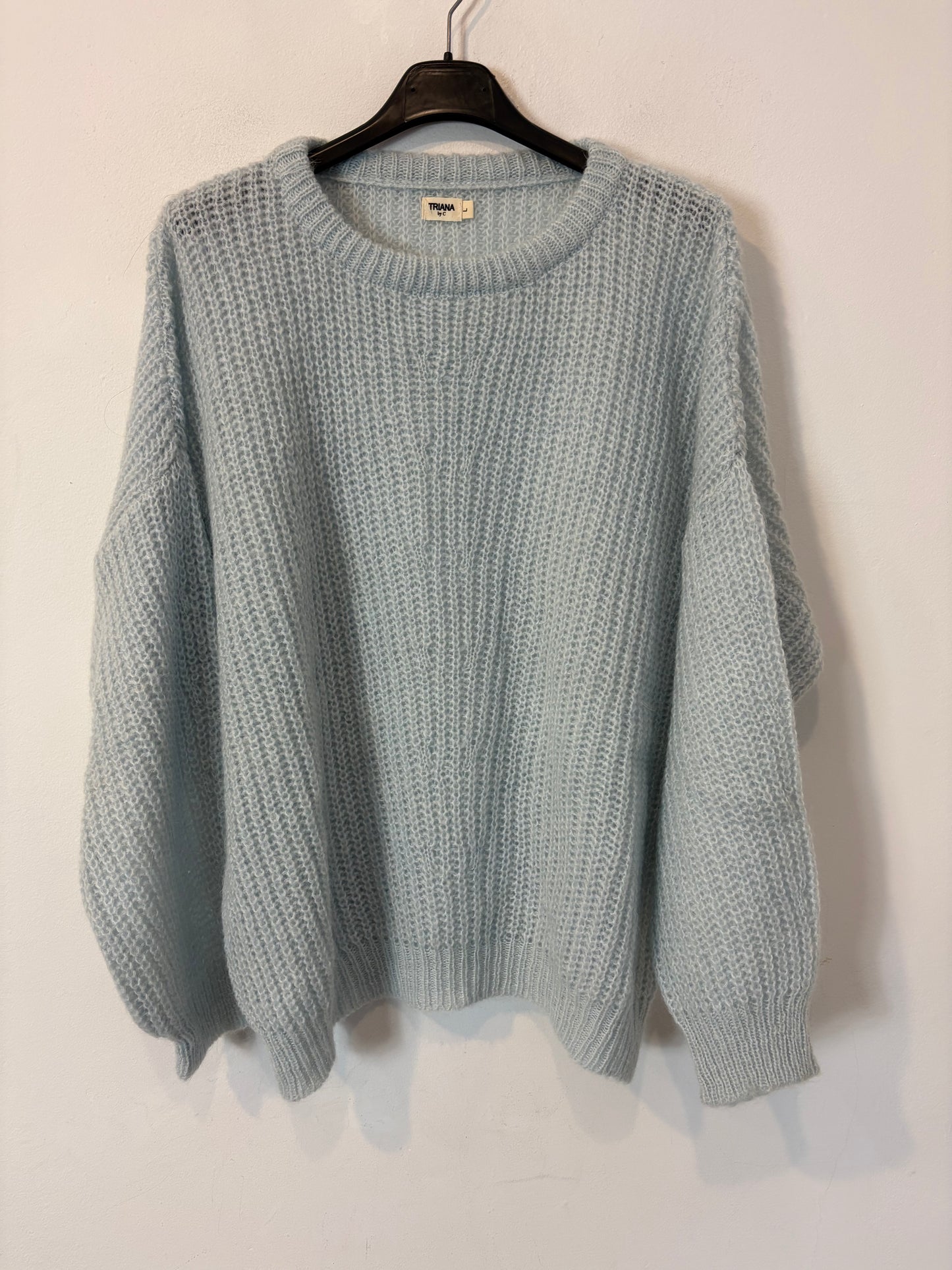 TRIANA BY C. Jersey azul claro cuello redondo