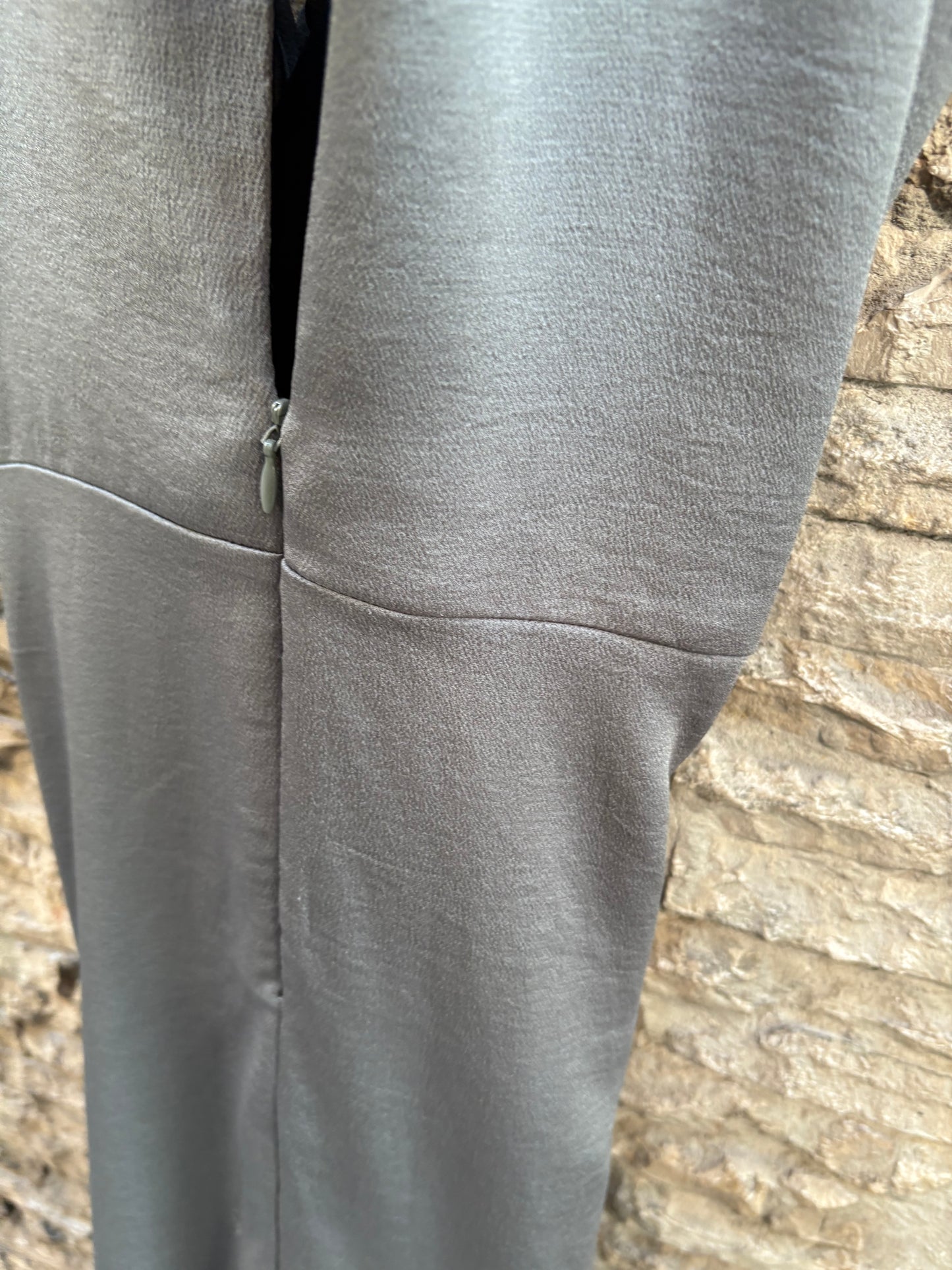 AMEÉ. Sleeveless fringed sweater S.(s)