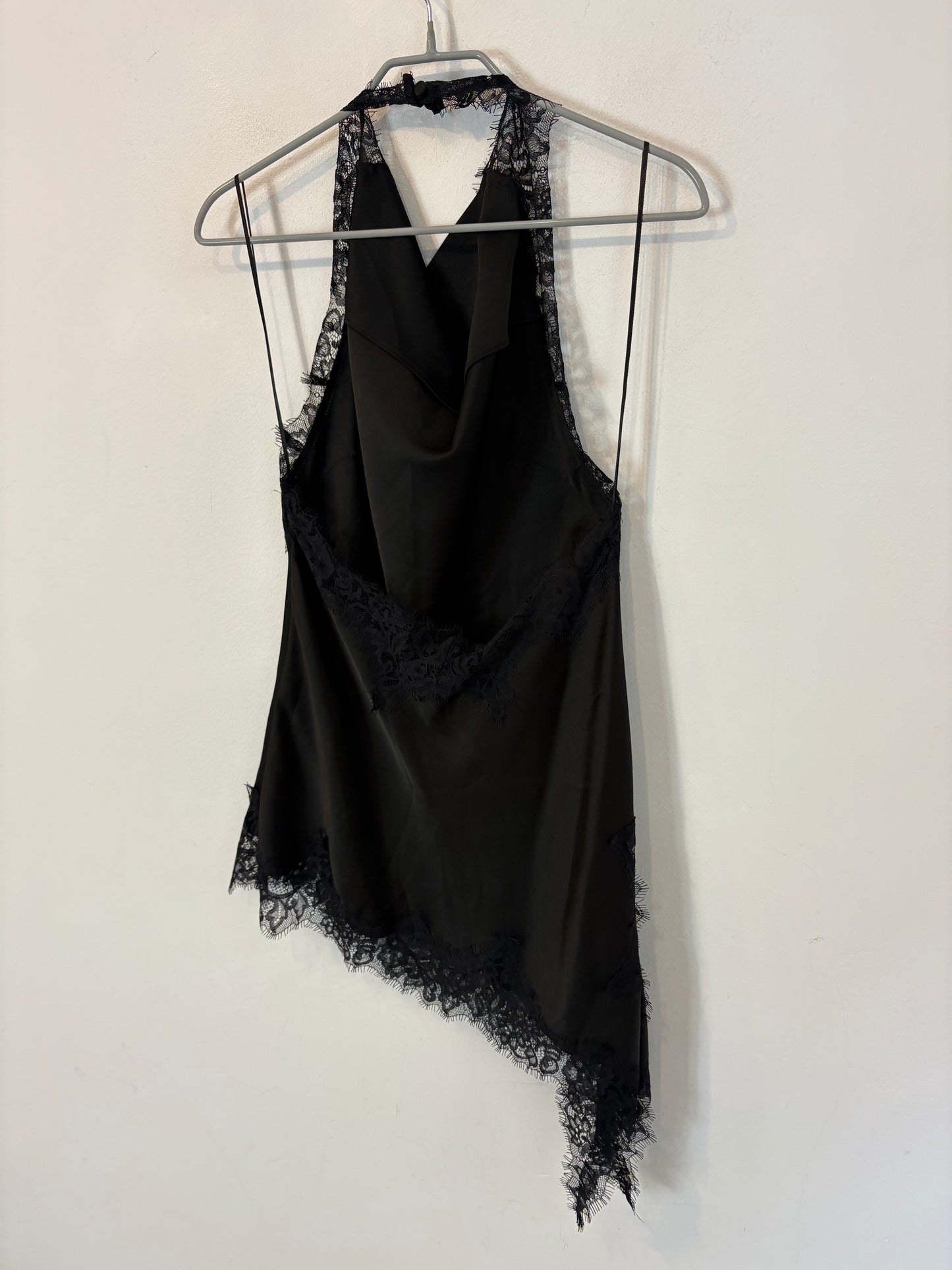 ZARA. Top negro lencero
