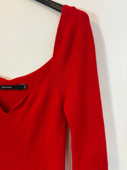 VEZAVENA. Vestido midi punto rojo
