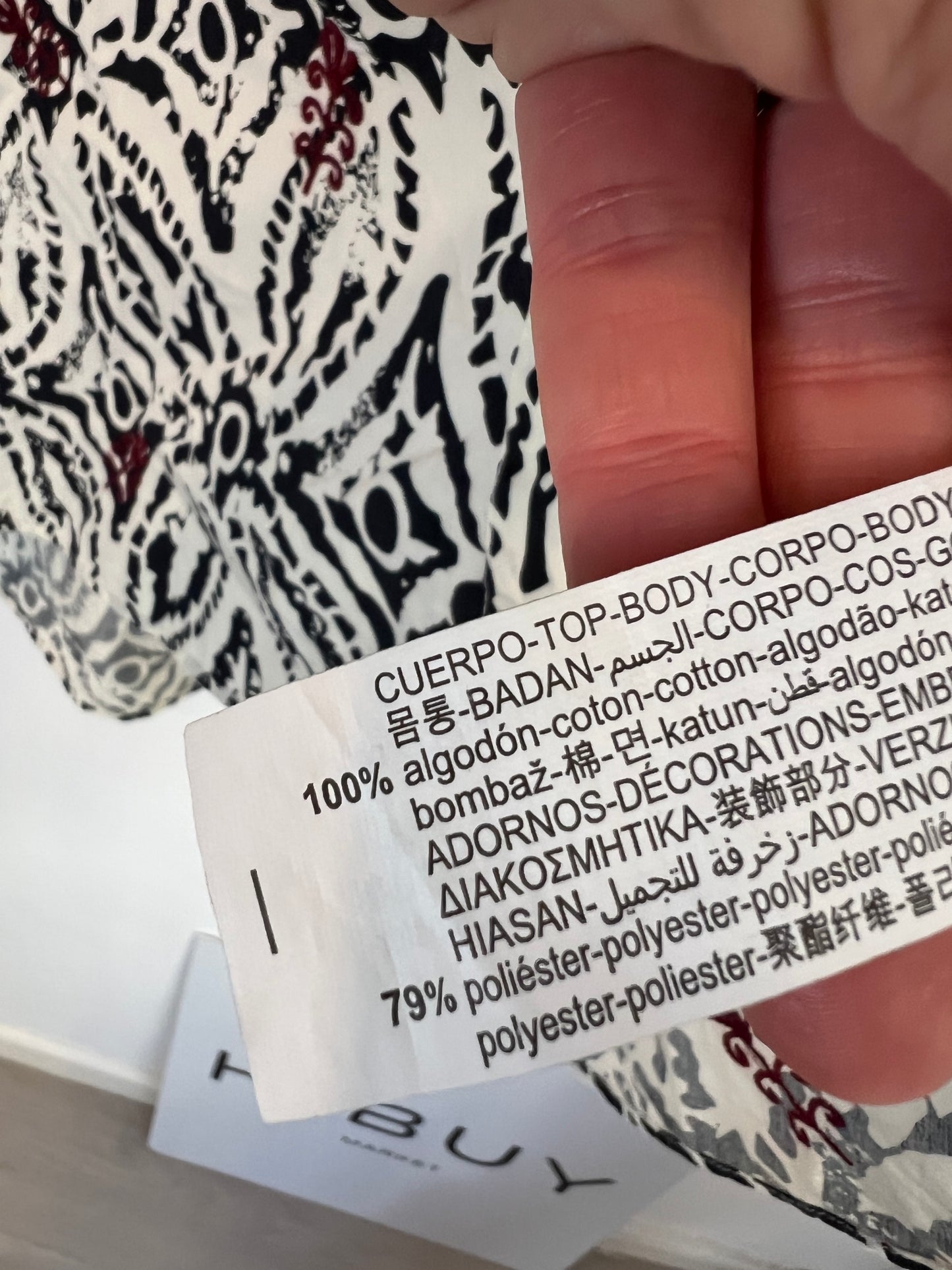 ZARA. White printed shirt. TS/M