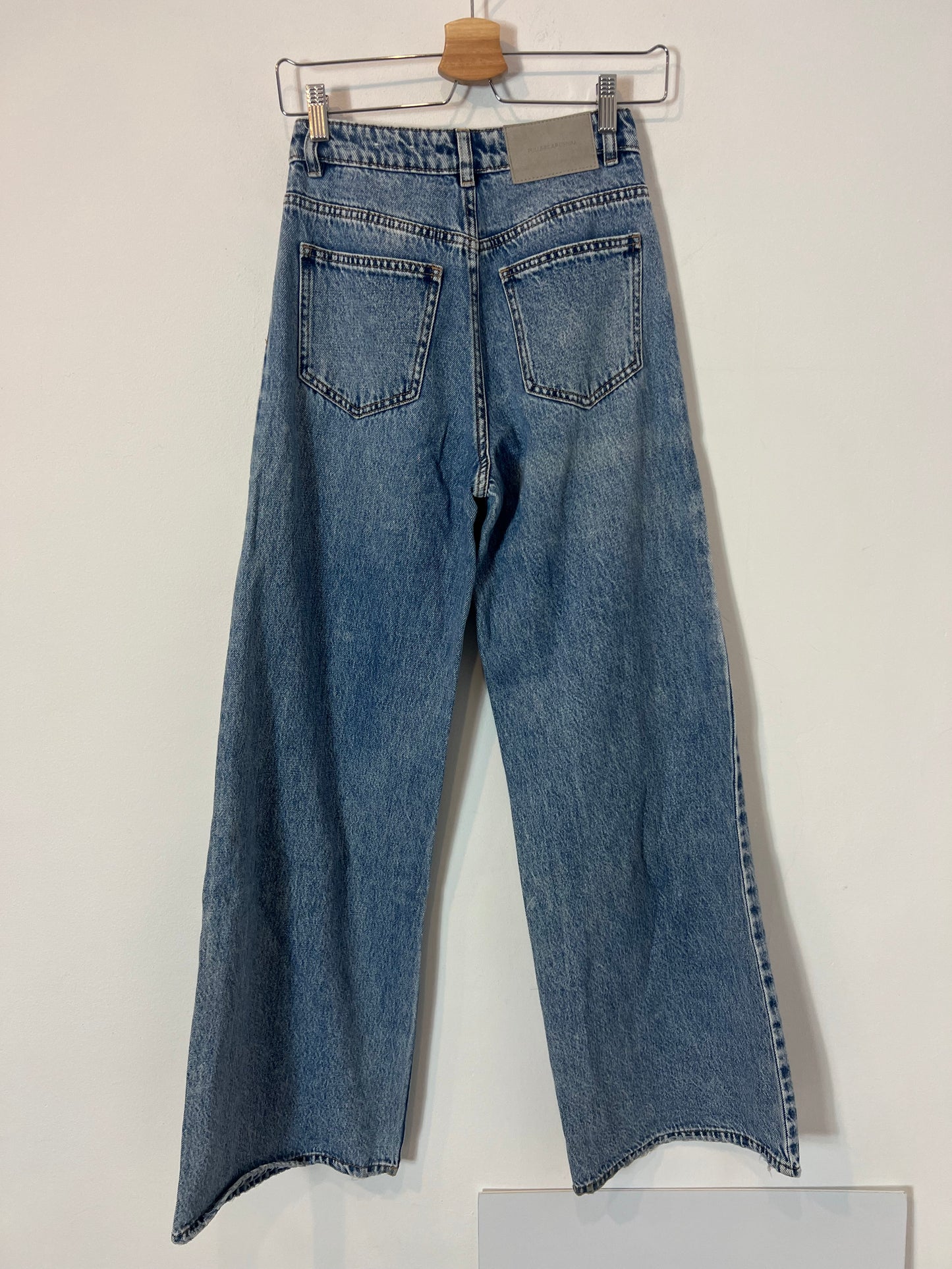 PULL&amp;BEAR. Light denim, wide leg. Size 32