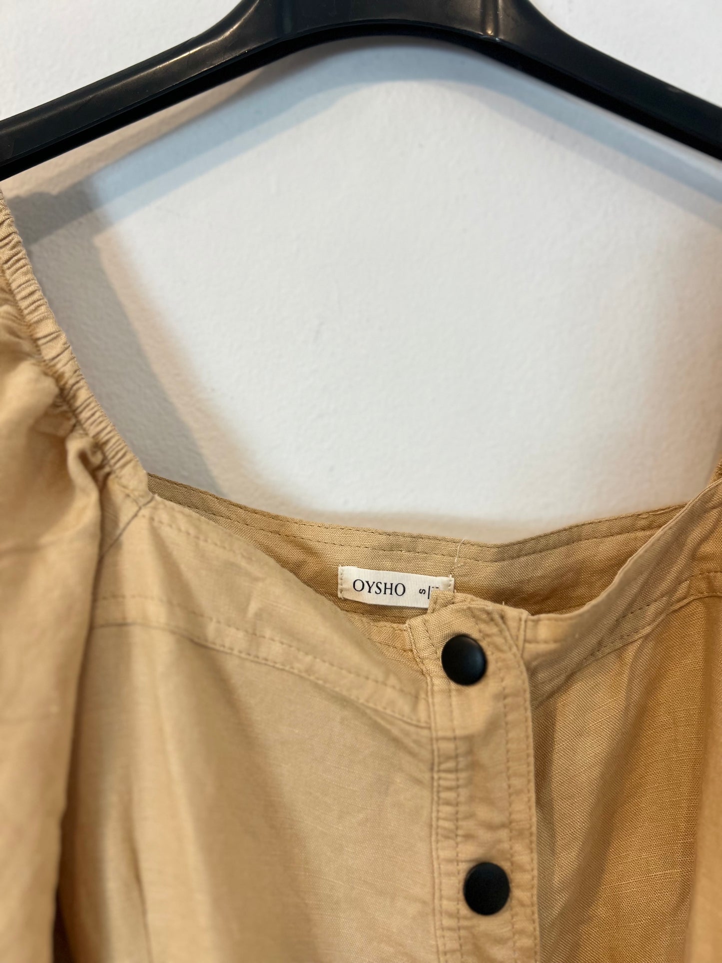 OYSHO. Top beige lino T.s