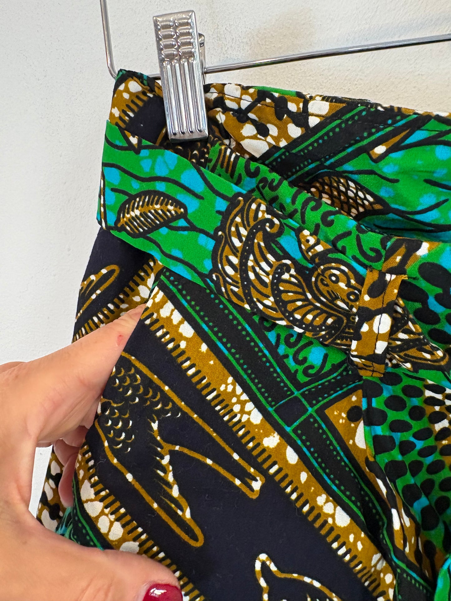 Bermudas estampado africano verdes