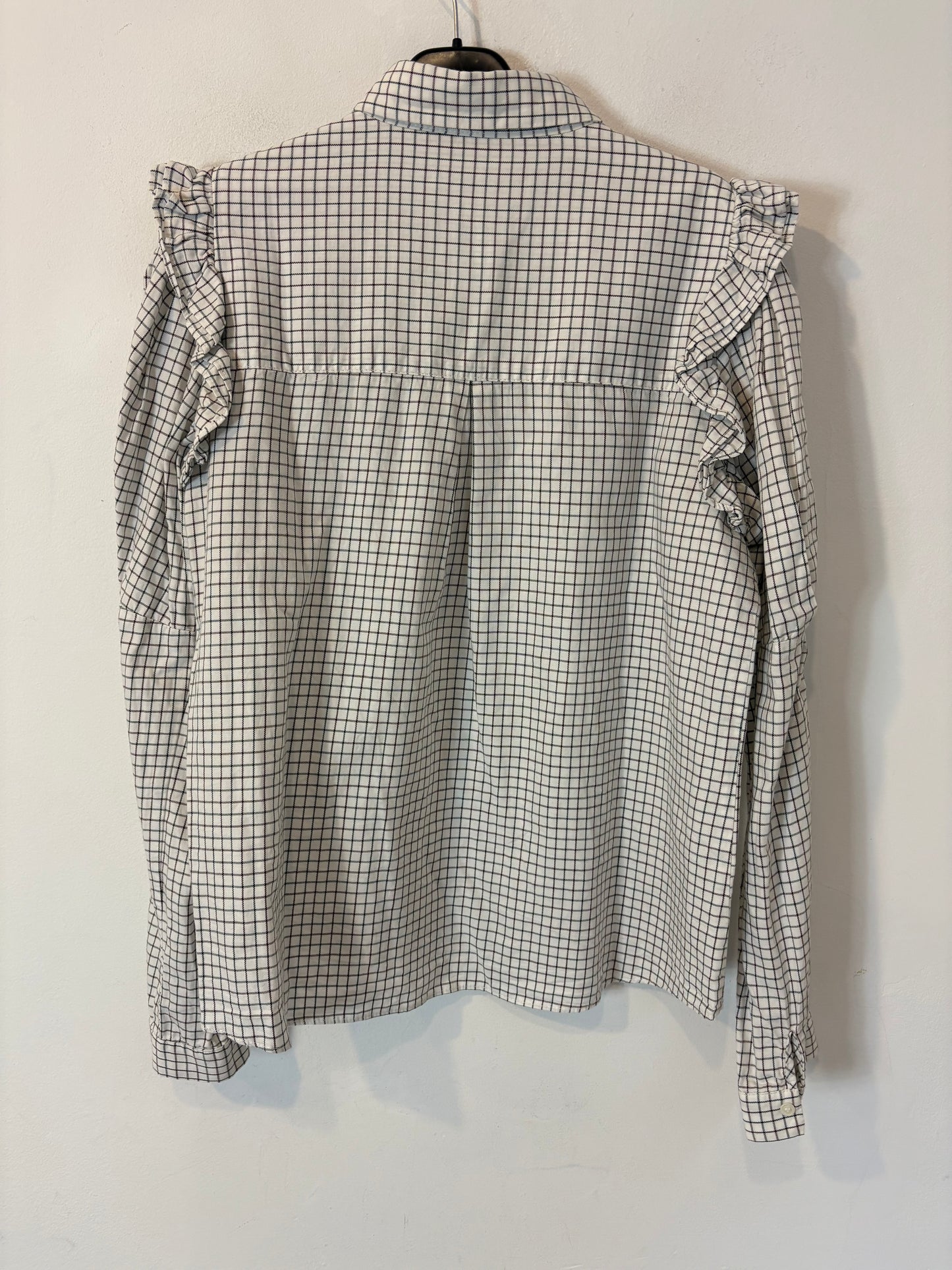 SCALPERS. Camisa cuadros volante hombros