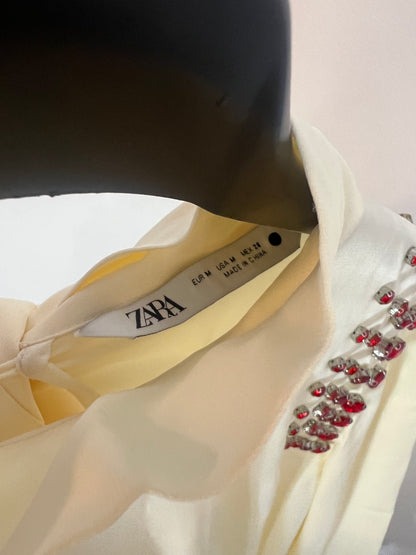 ZARA. Blusa satinada abalorios. T M