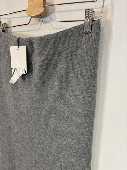 ZARA. Black stretch knit top. TL