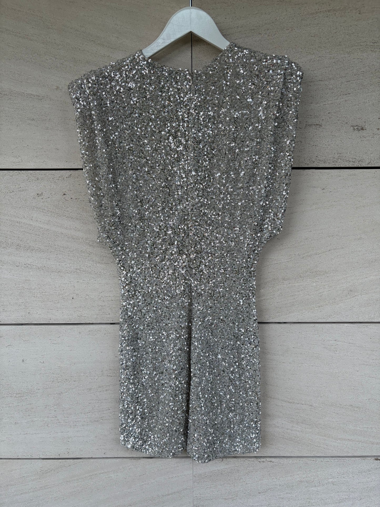 ZARA. Vestido corto lentejuelas hombreras