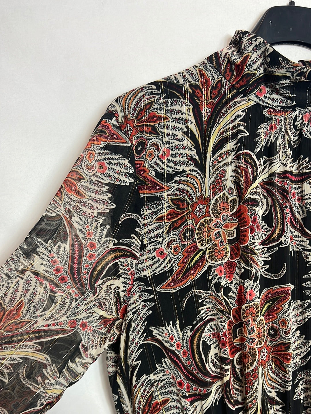 MANGO. Vestido midi estampado hilos drados. T M