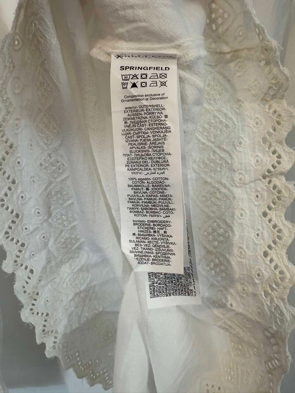 Blusa blanca detalles croché