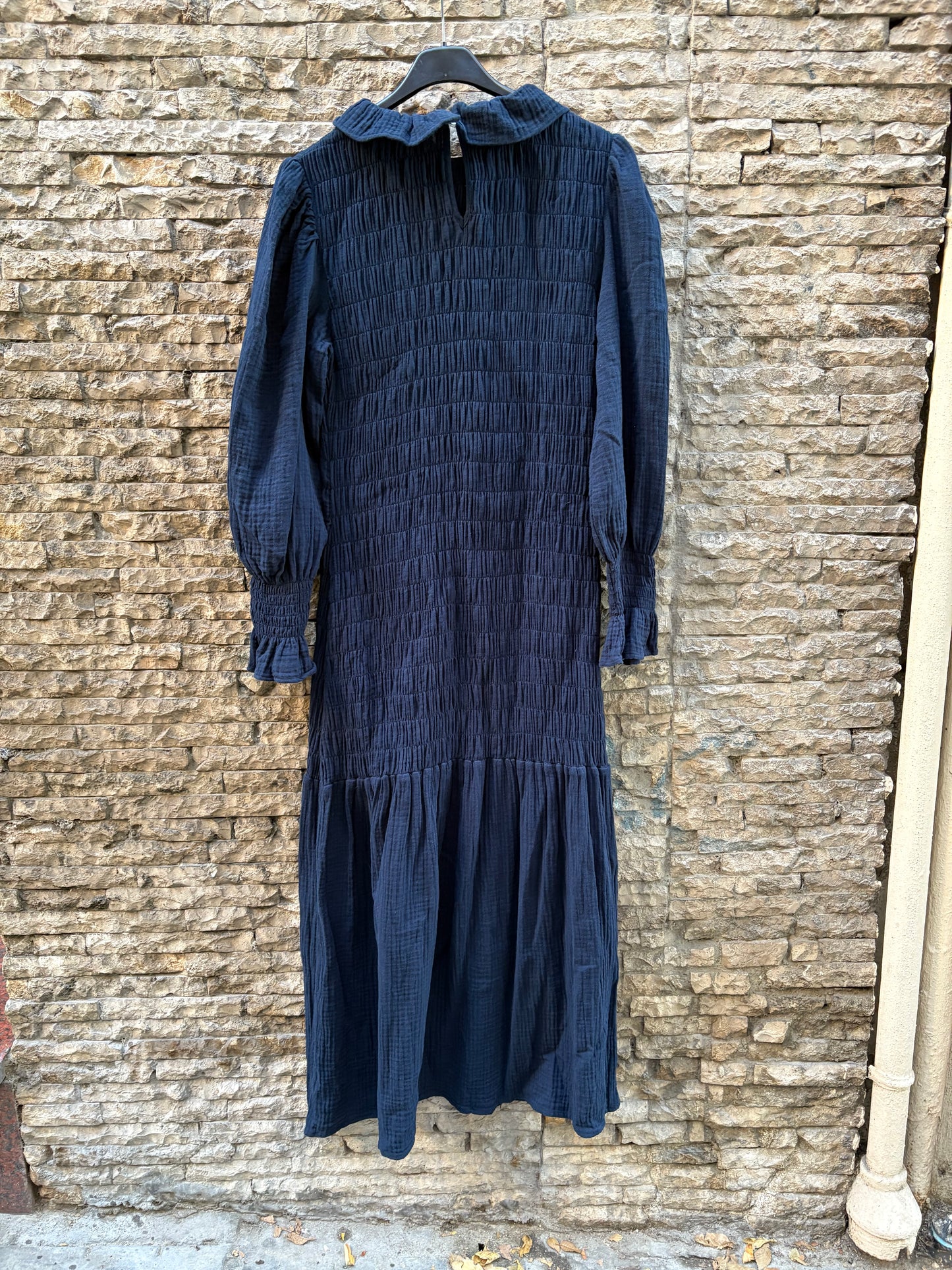 MARIA DE LA ORDEN. Vestido largo azul fruncidos