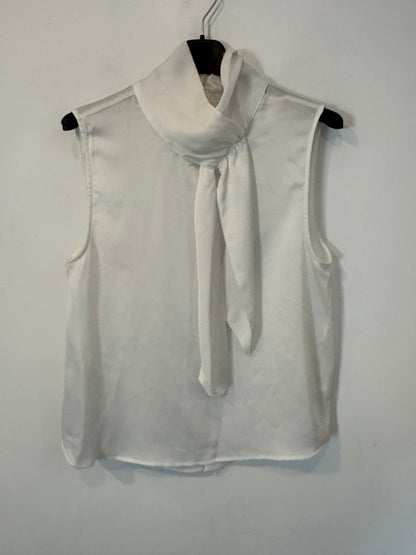 ZARA. Top blanco fluido lazada