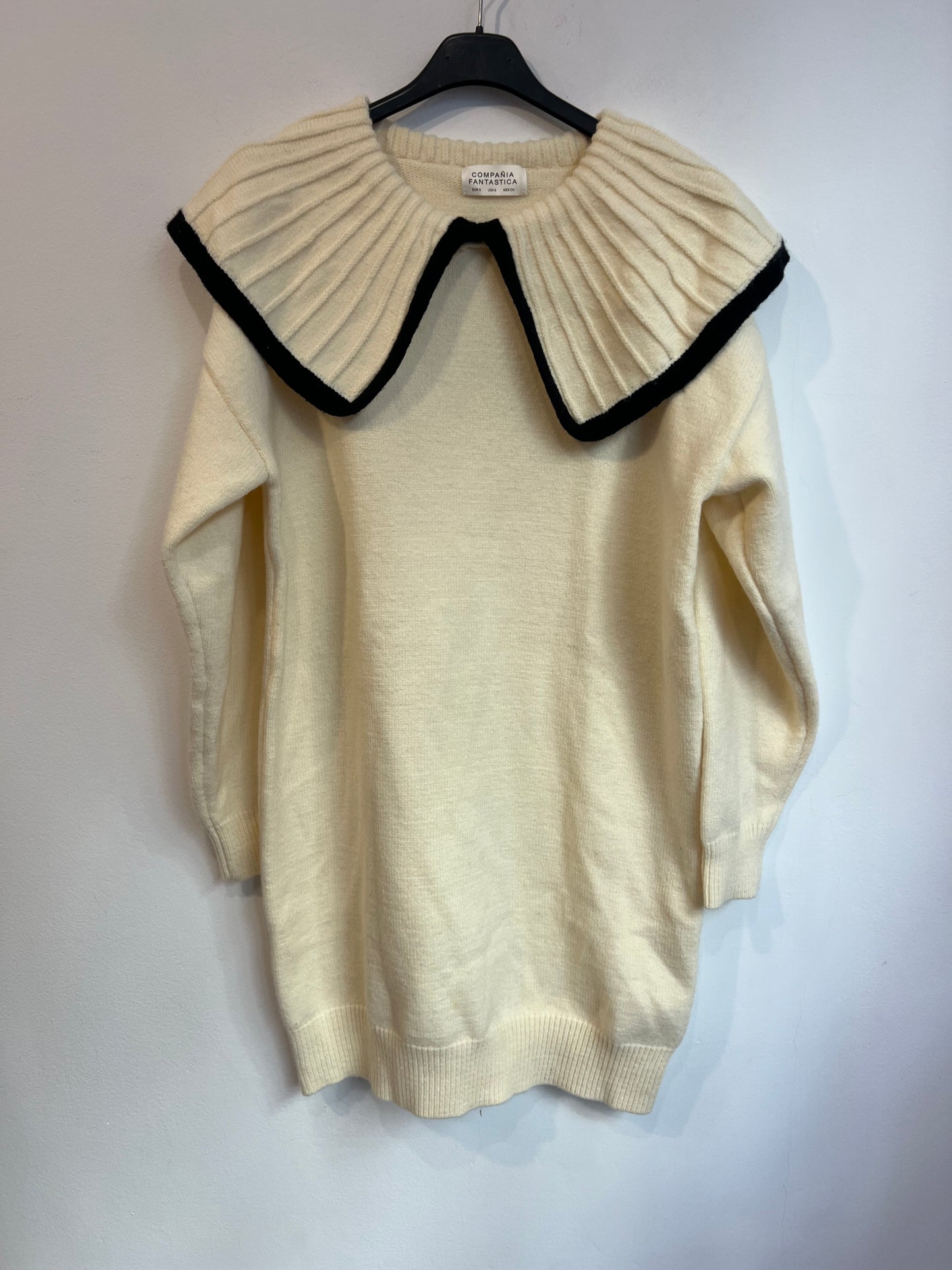 COMPAÑIA FANTASTICA. Vestido punto detalle cuello. T S