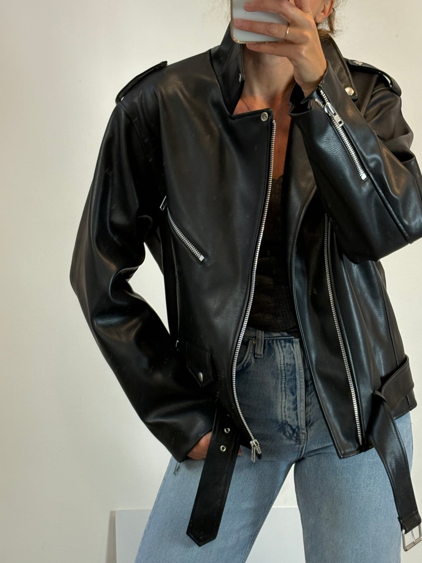 IMAN. White ribbed top Tm