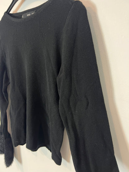 MANGO. Top negro canalé T.xs