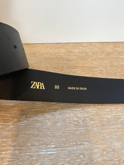 ZARA. Cinturón piel detalle hebilla forrada. T 80