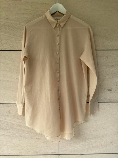 CORTANA. Camisa beige algodón ligero