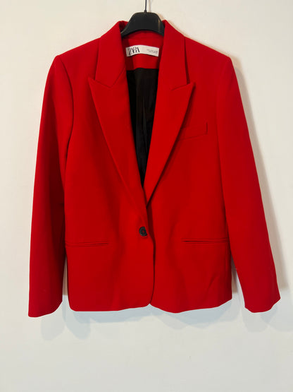 ZARA. Blazer roja recta. T S