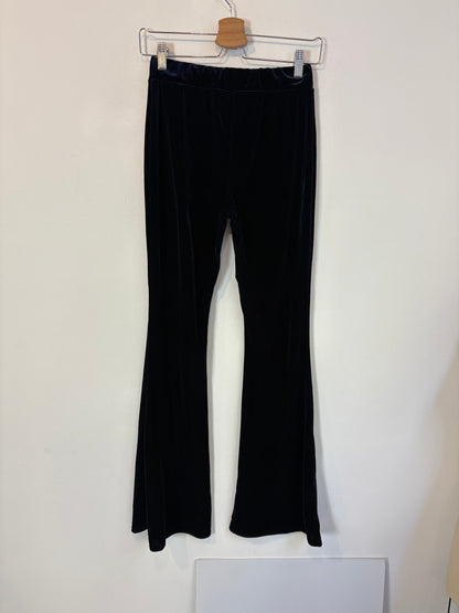 OTRAS. Conjunto terciopelo azul