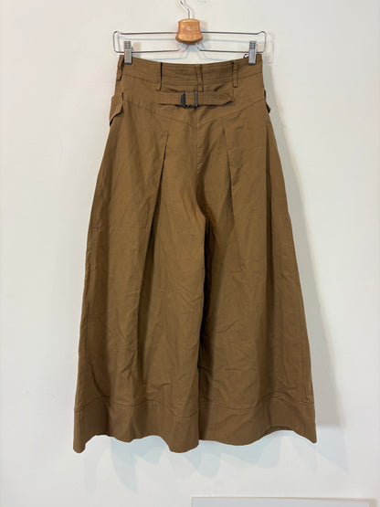 ZARA SRPLS. Pantalón marrón bolsillos efecto falda