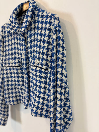 ZARA. Chaqueta tweed bicolor botones joya. T S