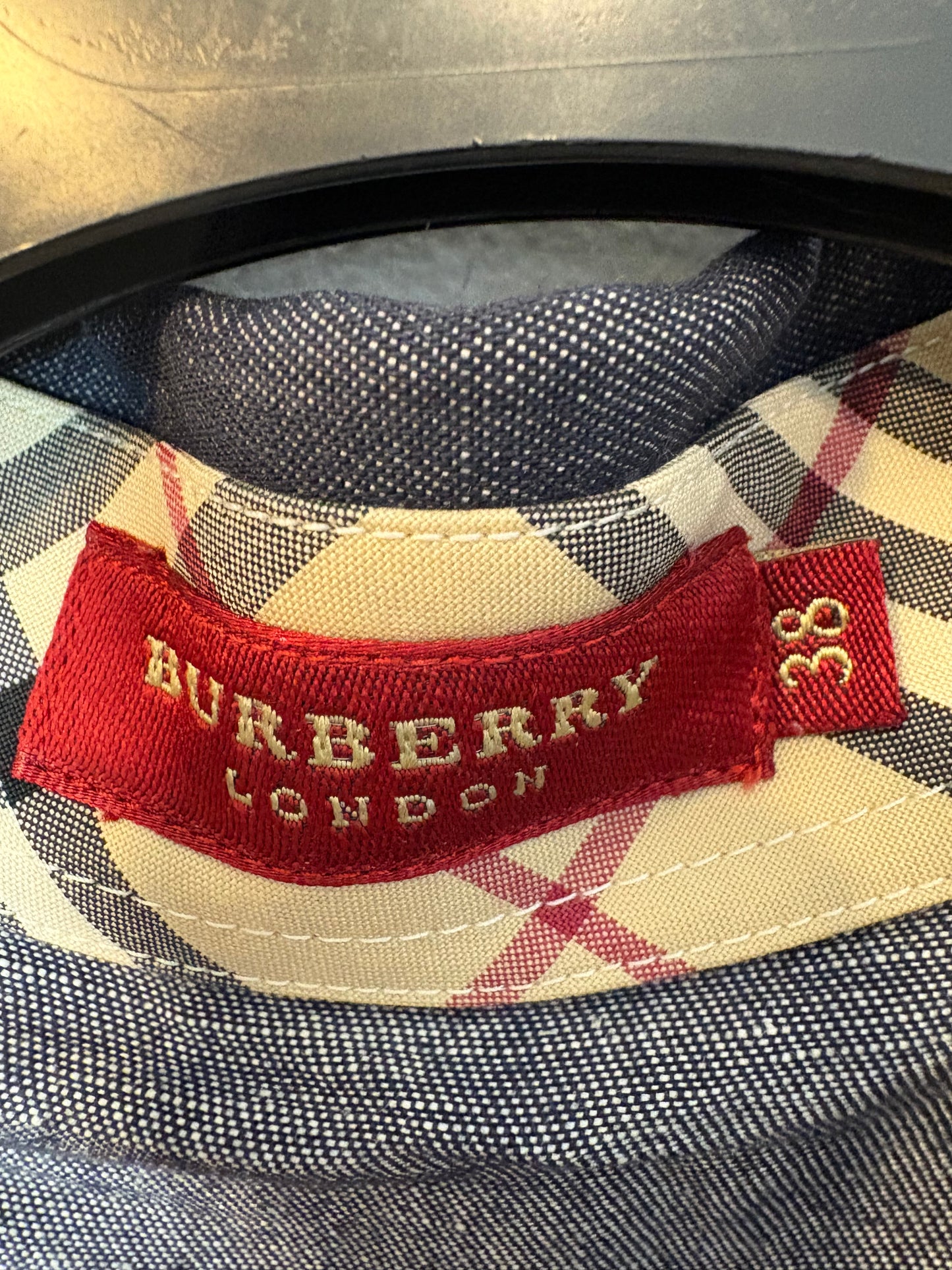 BURBERRY. Camisa fluida denim