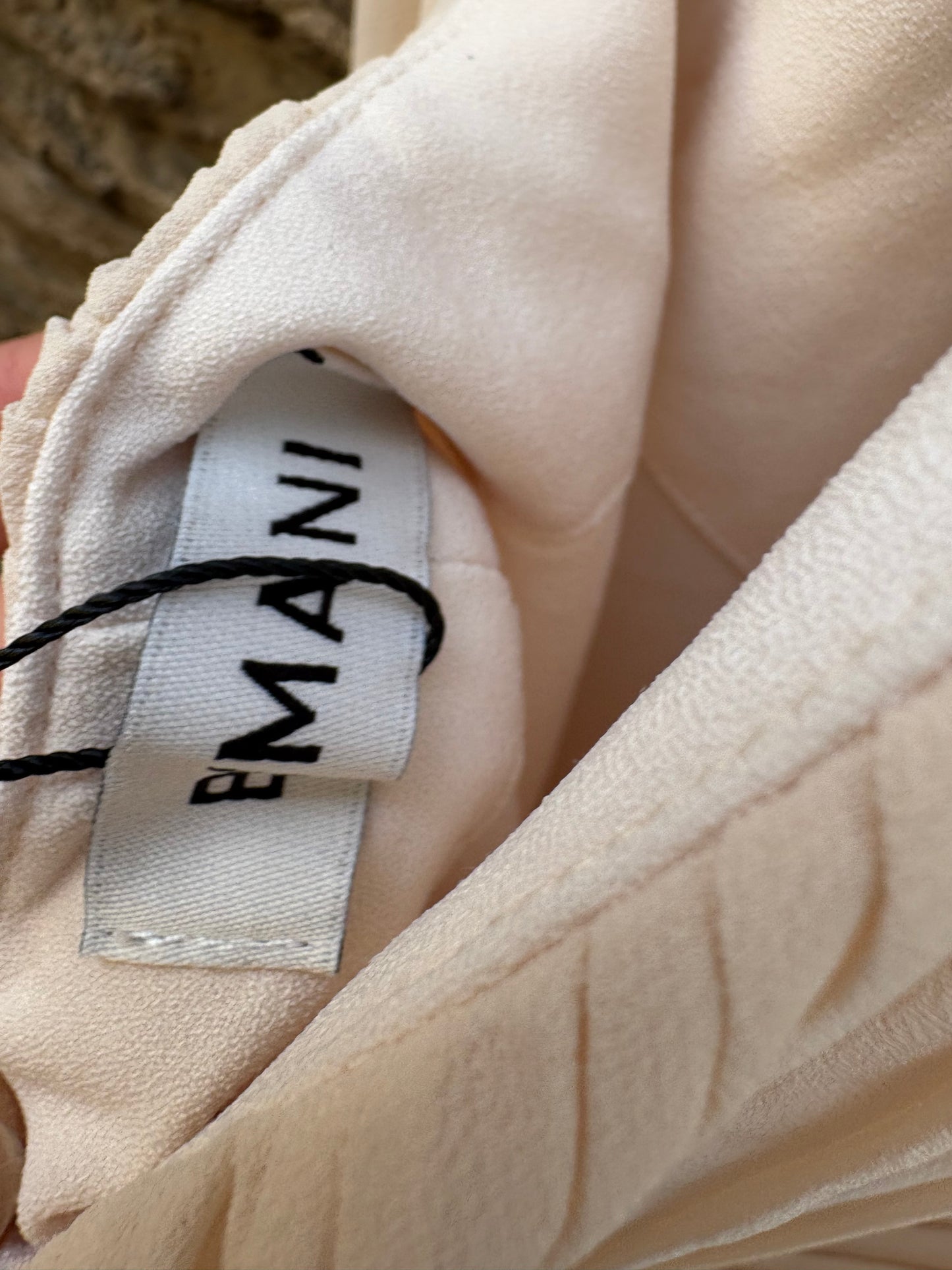 BIMANI. Vestido midi plisado beige
