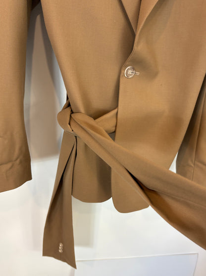 L'AMAR. Camel insect jacket suit. Size 52 (L)