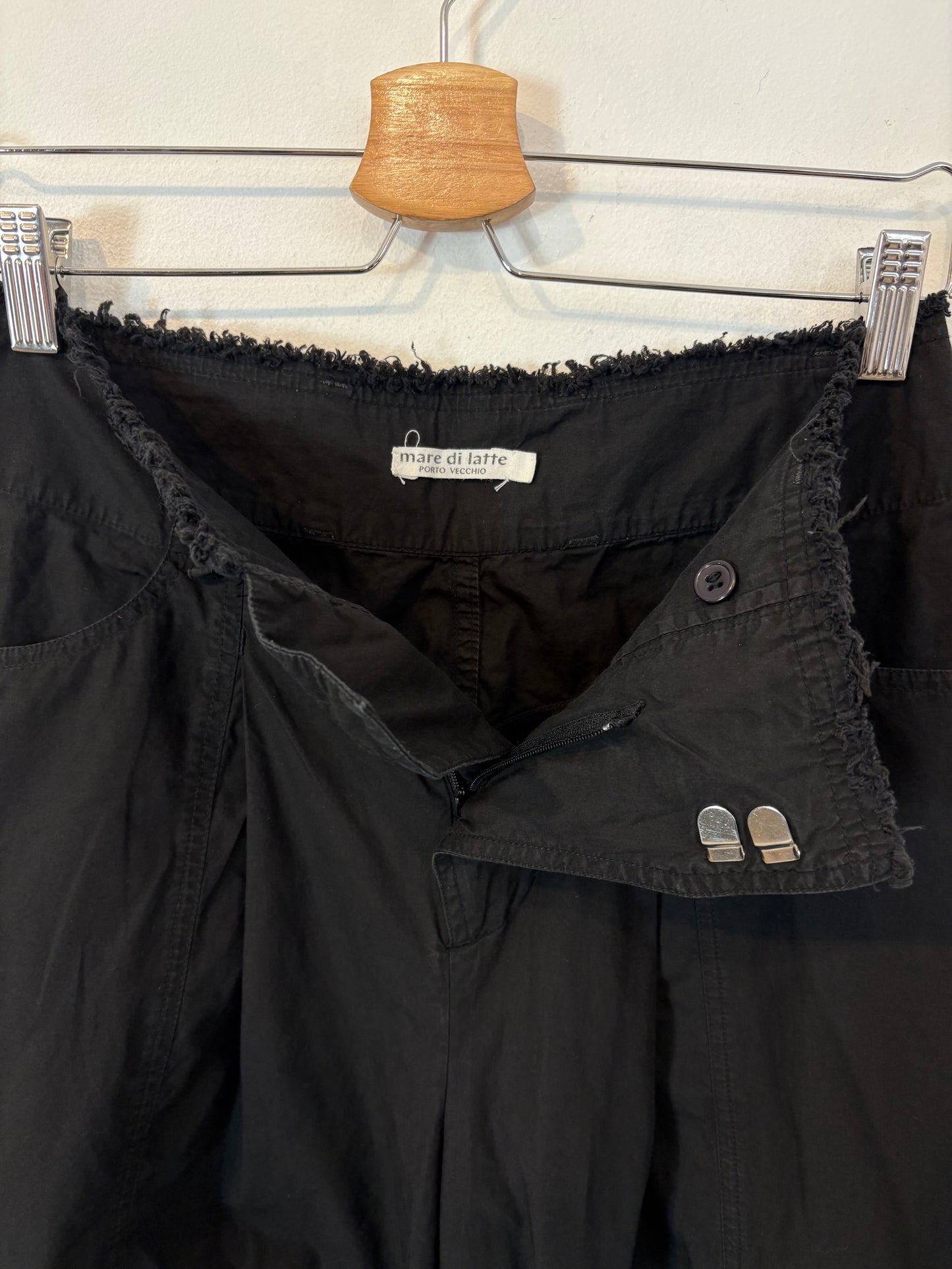 MARE DI LATTE. Pantalón pinzas textura