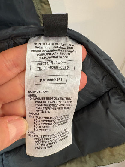 TERNUA. Plumas verde capucha