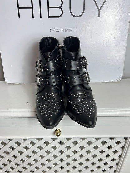 MARIAMARE. Botines negros tachuelas. T 38