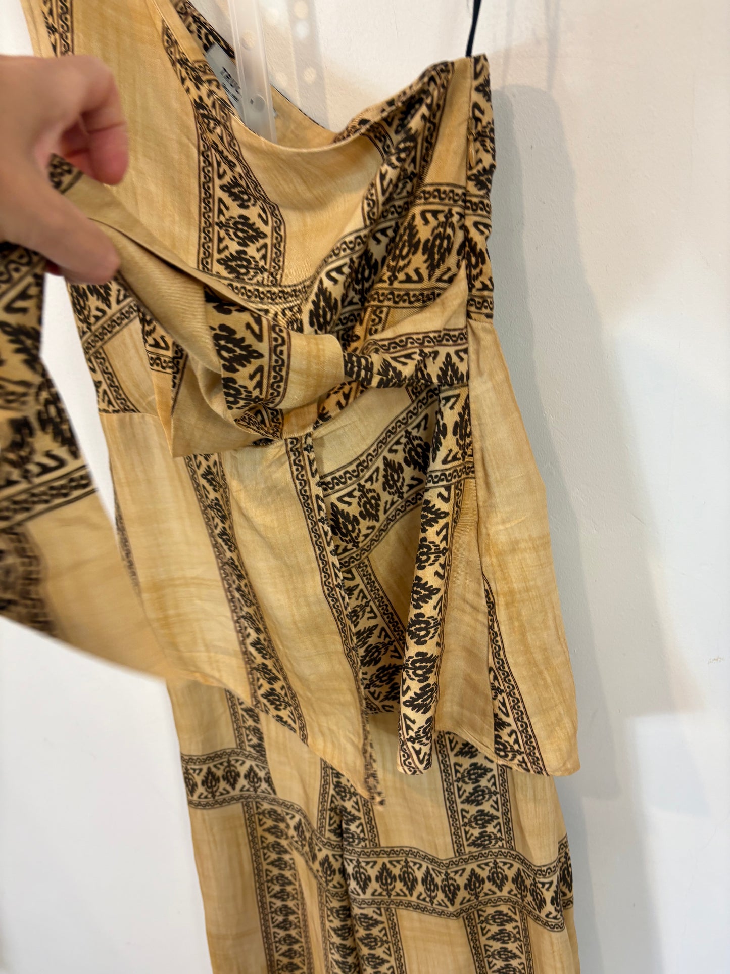 TRUCCO. Conjunto fluido estampado