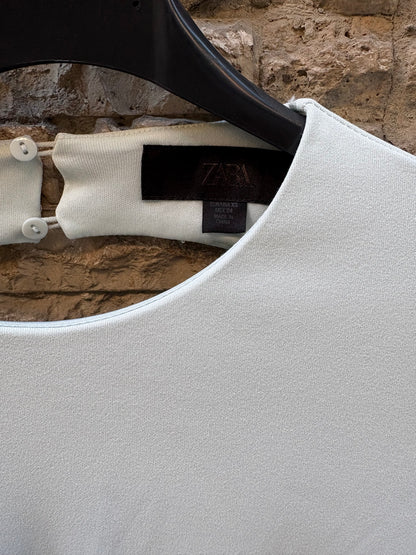 ZARA. Light blue fitted dress with tulle sleeves. XS