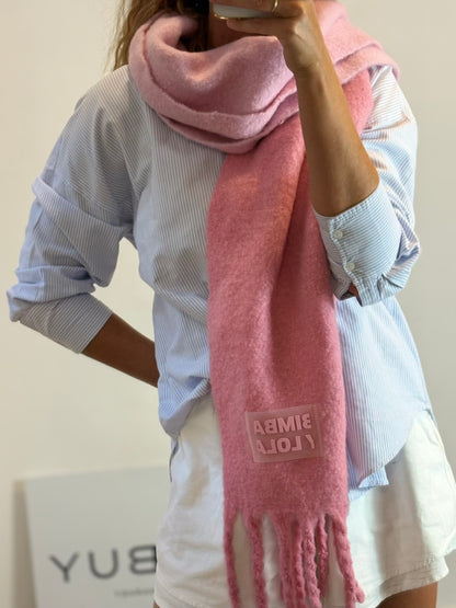 BIMBA Y LOLA. bufanda rosa