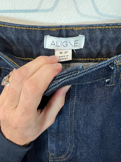 ALIGNE. Pantalón denim oscuro