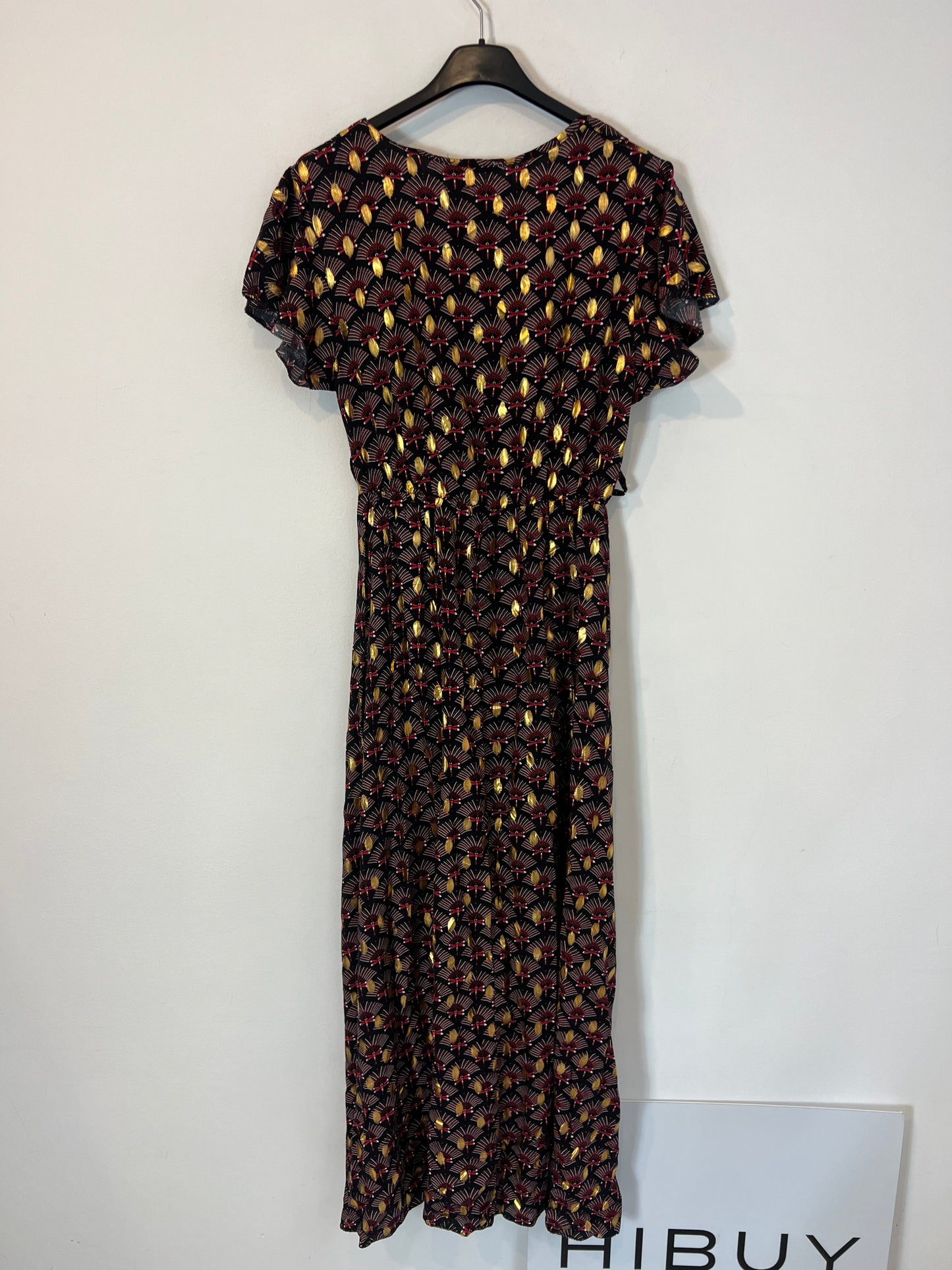 OTRAS. Vestido largo negro detalles dorados. T S