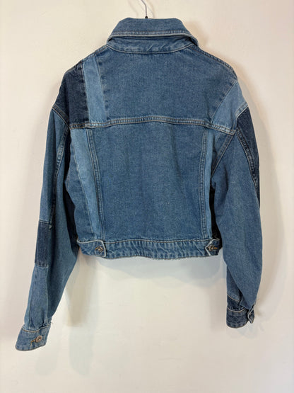ZARA. Cazadora denim costuras