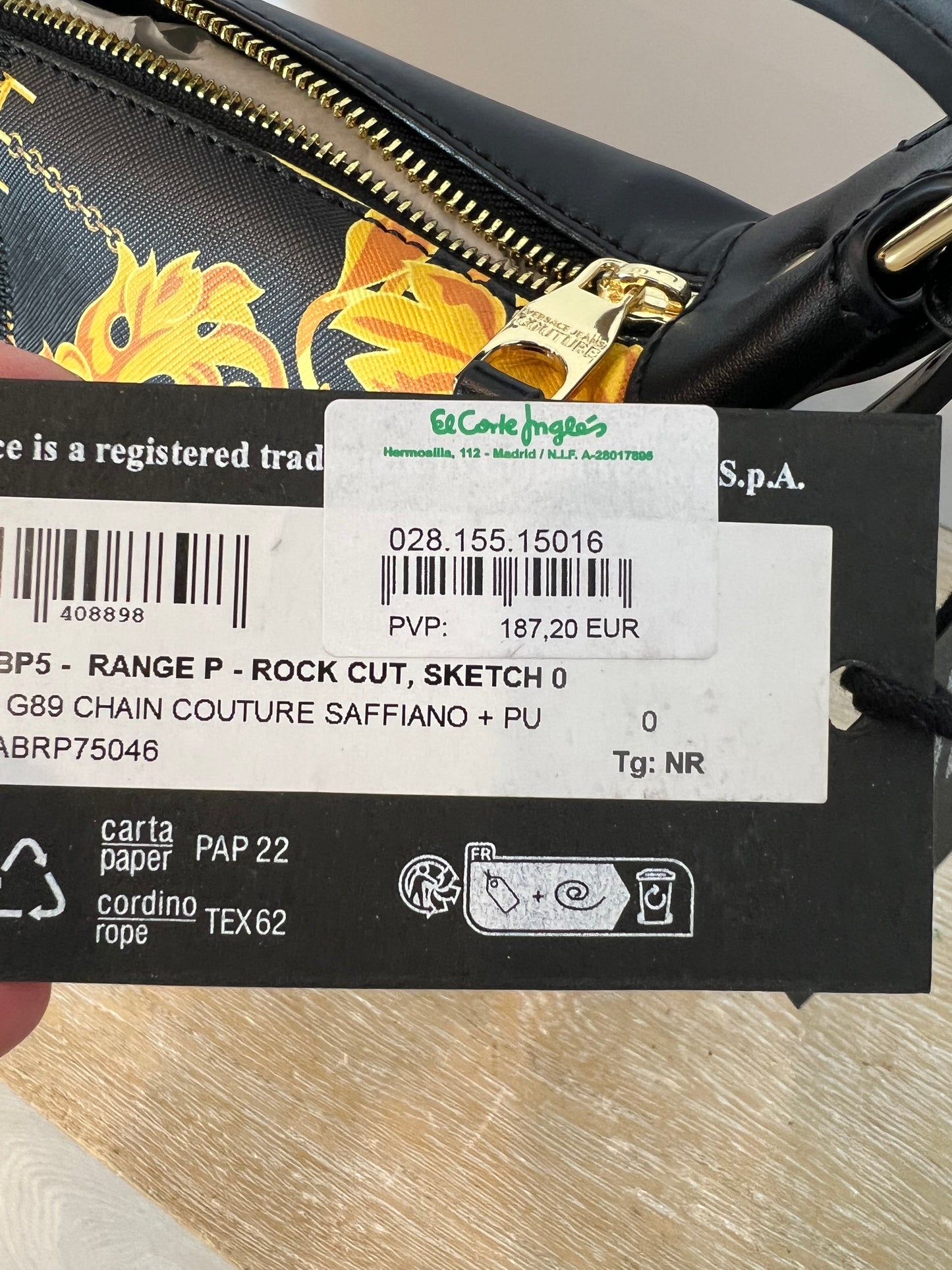 VERSACE JEANS COUTURE. Bolso negro detalle logo