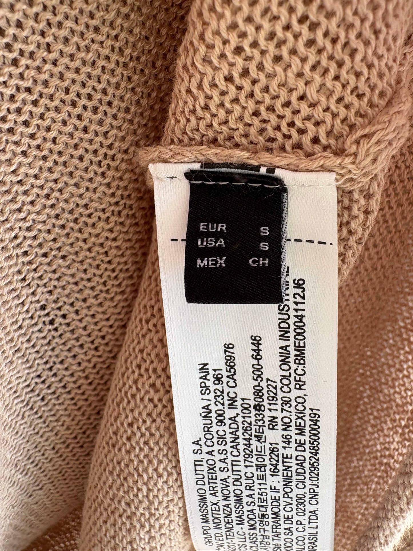 MASSIMO DUTTI. Top beige punto manga larga