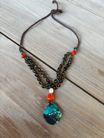 OTRAS. Collar ajustable turquesa