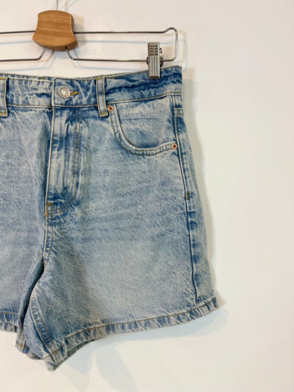 ZARA. Pantalón corto vaquero  T.36