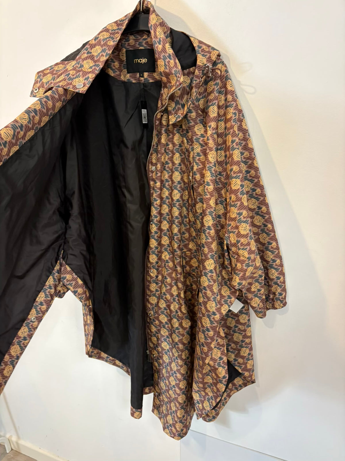 Chubasquero / parka larga estampada capucha