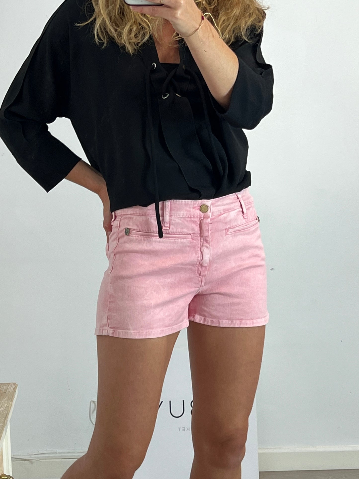 ZADIG&VOLTAIRE. Denim short rosa detalle bolsillos. T 40 (s/m)