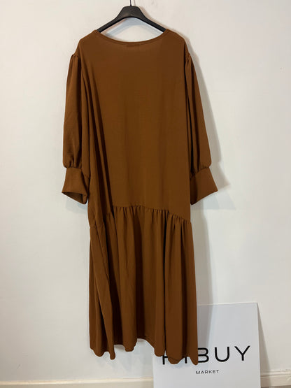BUGANVILIA. Camel dress with slightly puffed sleeves, size 3XL