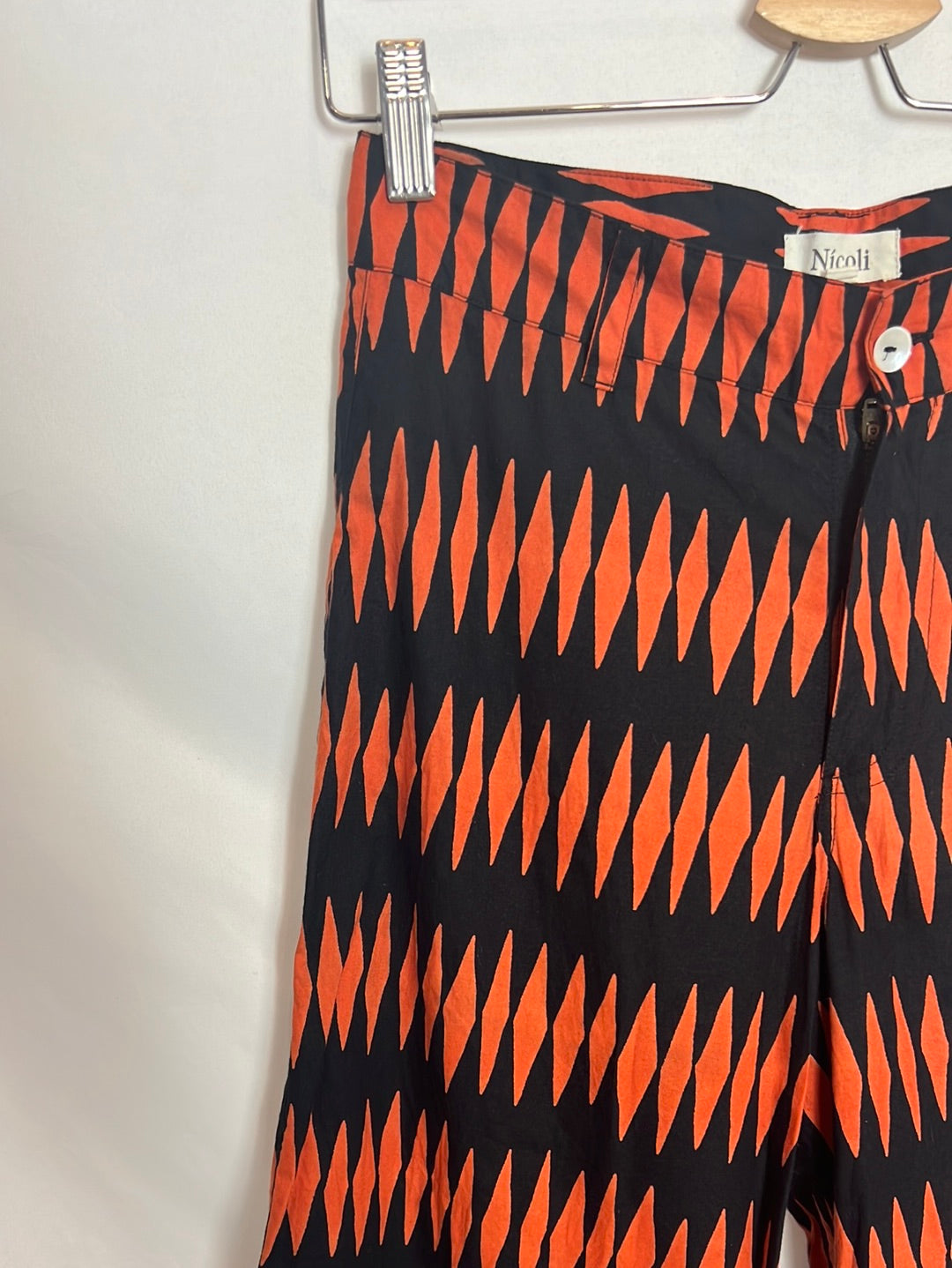 NICOLI. Pantalón culotte estampado naranja. T36