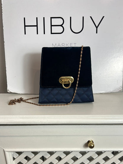 OTRAS. Bolso azul doble textura