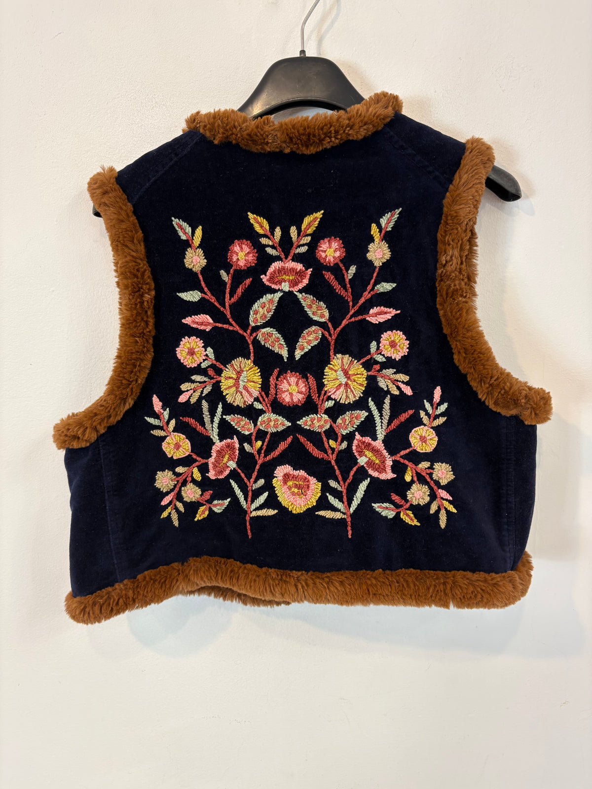 LOUISE MISHA. Chaleco azul terciopelo bordado