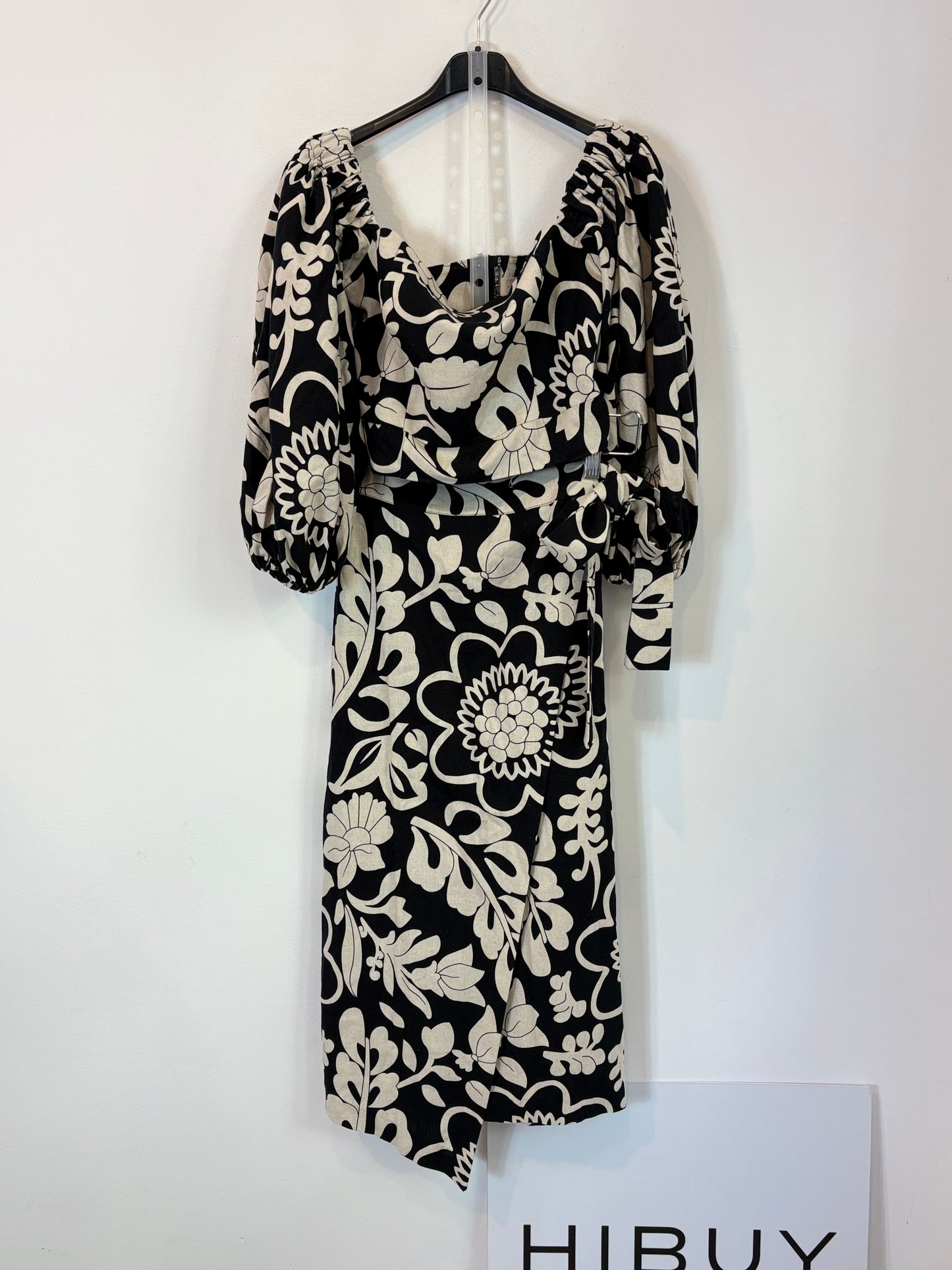 COOSY. Conjunto top y falda pareo negro y beige. T M